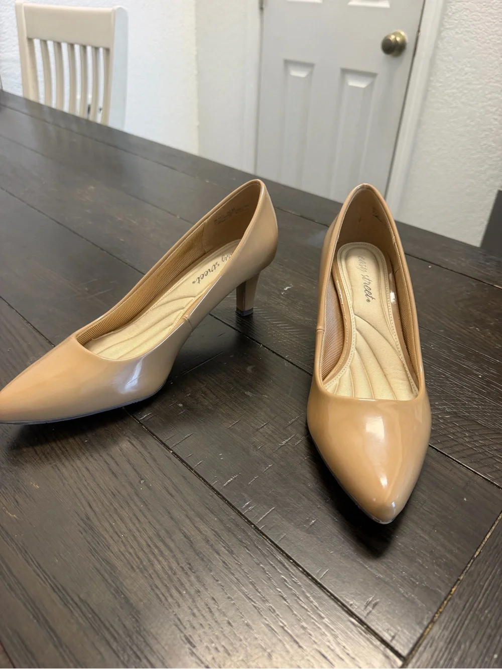 Classic Pointed-Toe Nude Patent Pumps - Comfort Cushioned Heel